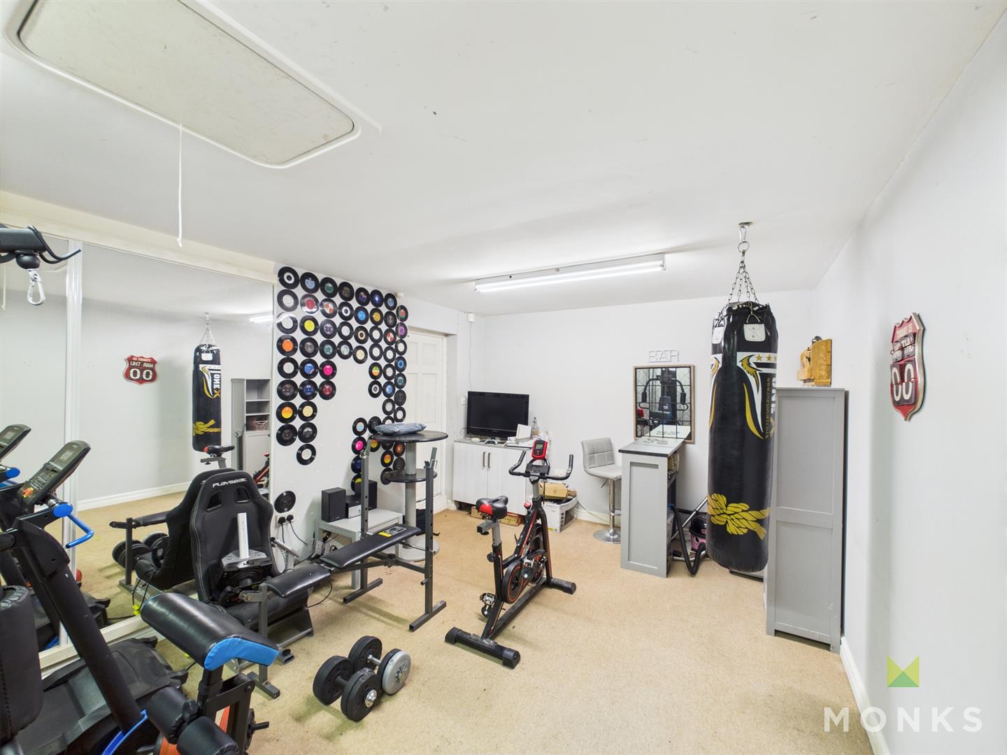 21 Grosvenor Road, Oswestry, SY11 2PE SSTC 21 Grosvenor Road, Oswestry, SY11 2PE SSTC